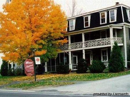 Maplehurst Inn Peterborough Exterior foto